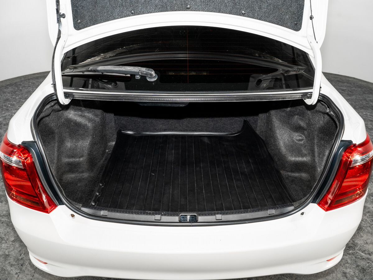 Toyota Corolla 2017 - фото автомобиля