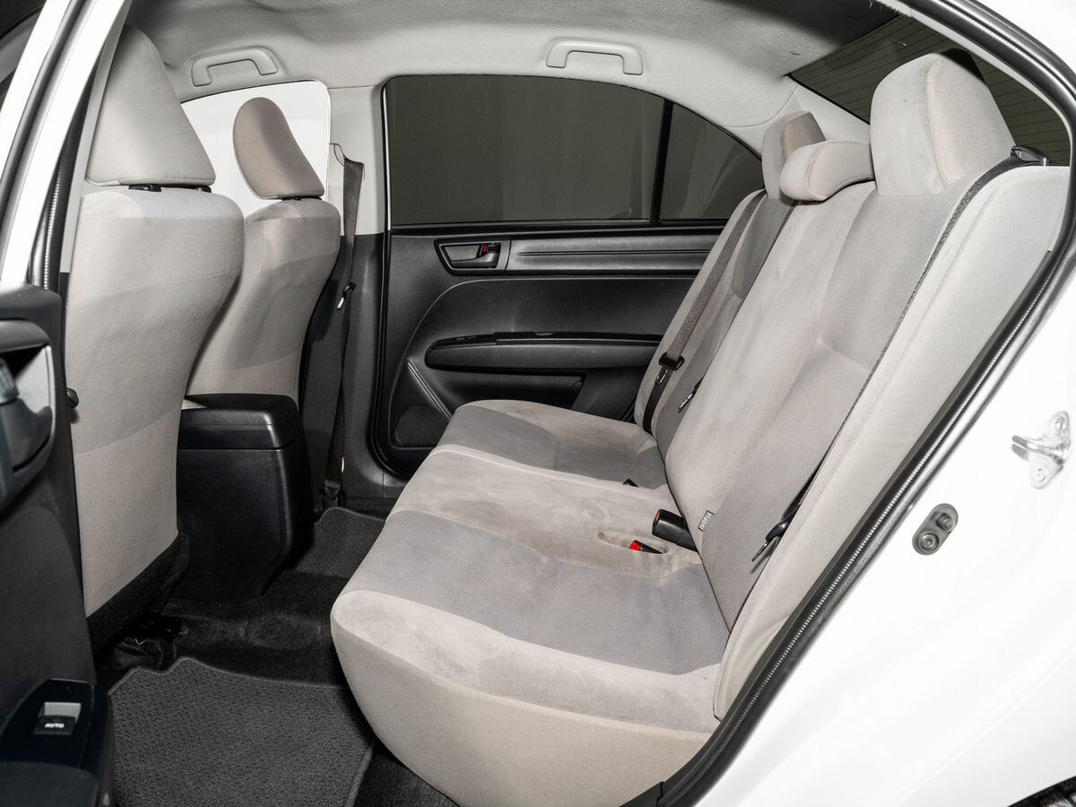 Toyota Corolla 2017 - фото автомобиля