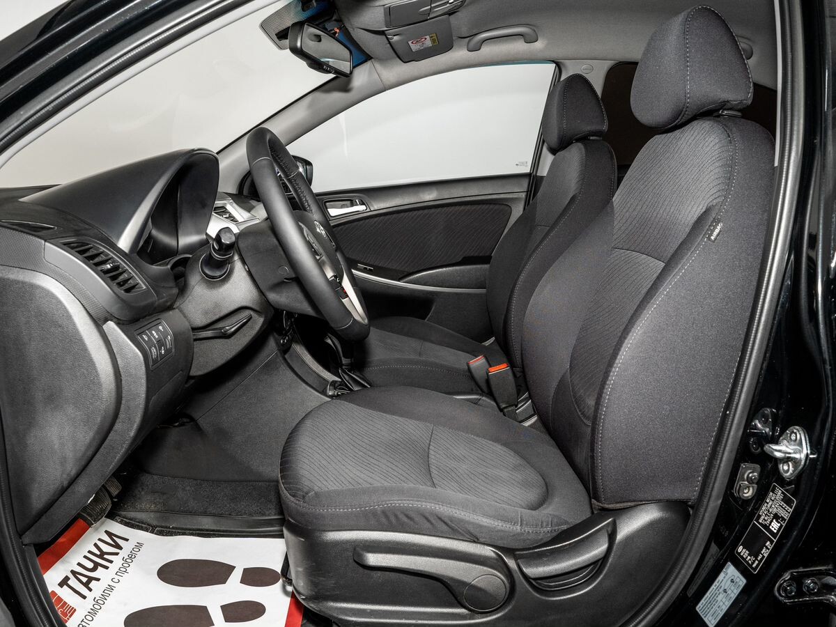 Hyundai Solaris 2015 - фото автомобиля