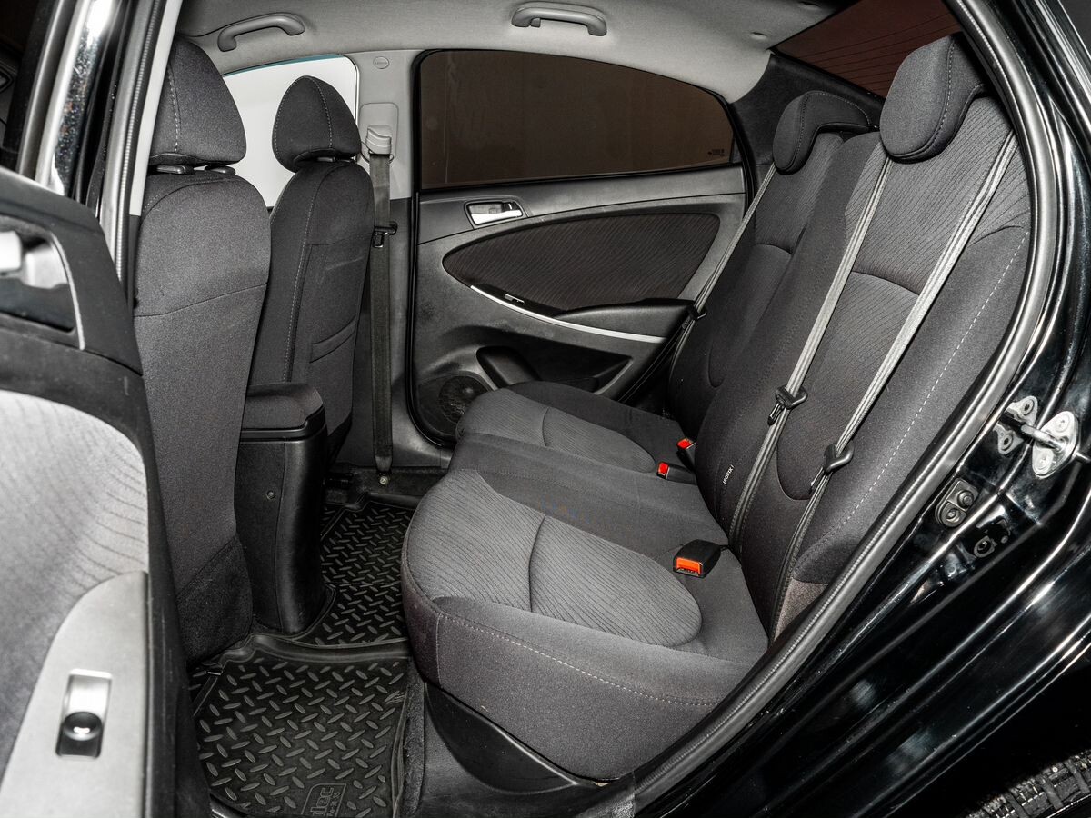 Hyundai Solaris 2015 - фото автомобиля