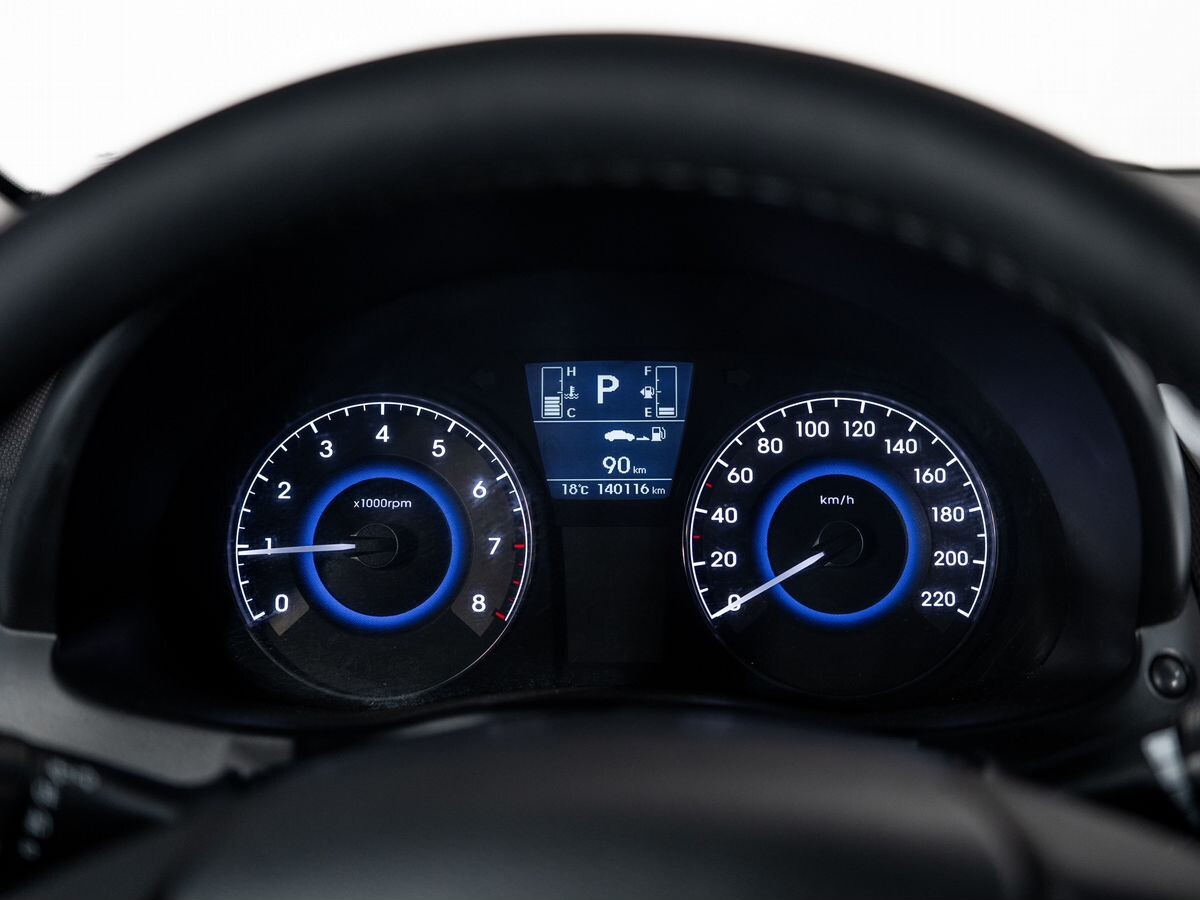 Hyundai Solaris 2015 - фото автомобиля