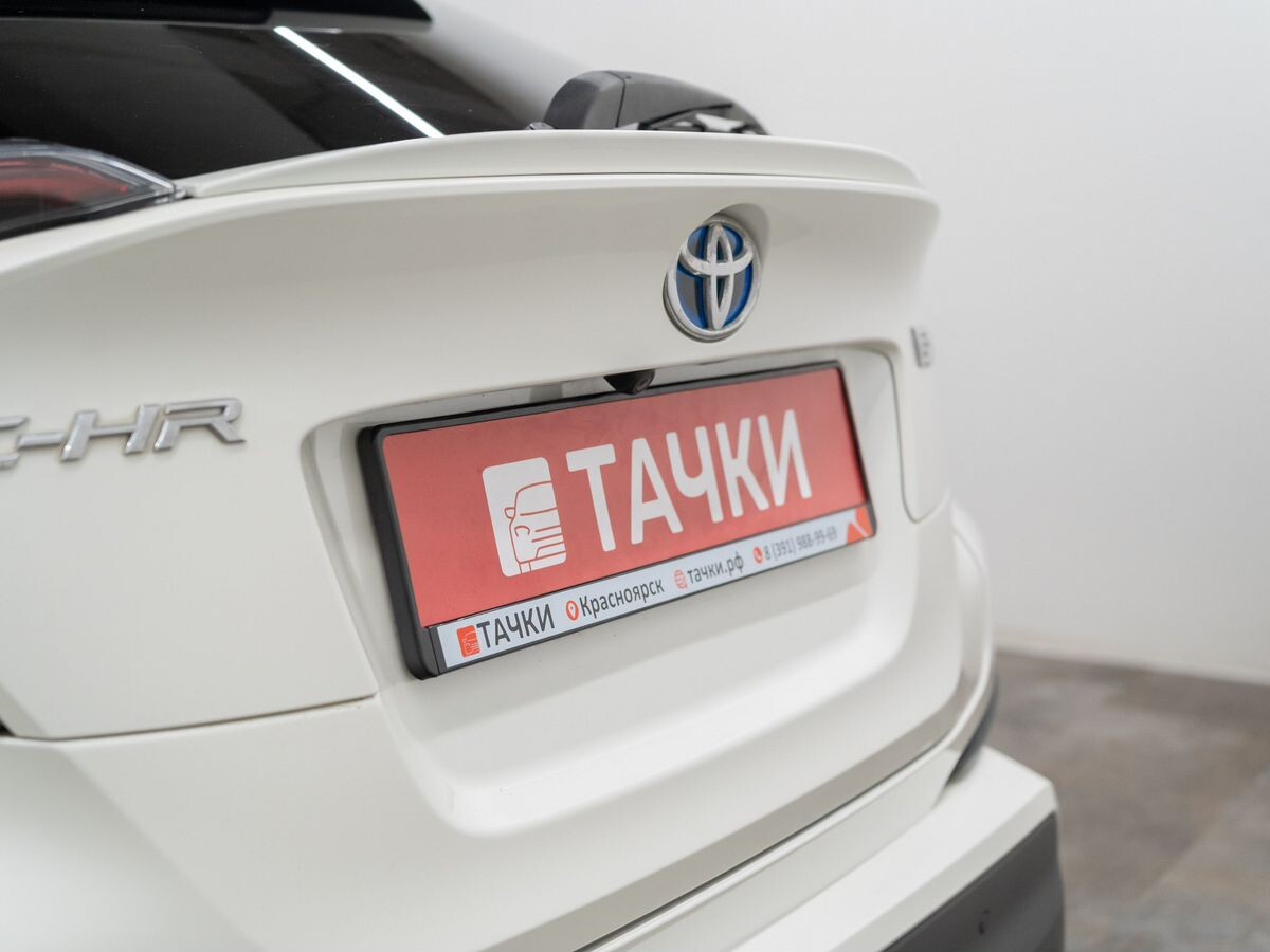 Toyota C-HR 2018 - фото автомобиля