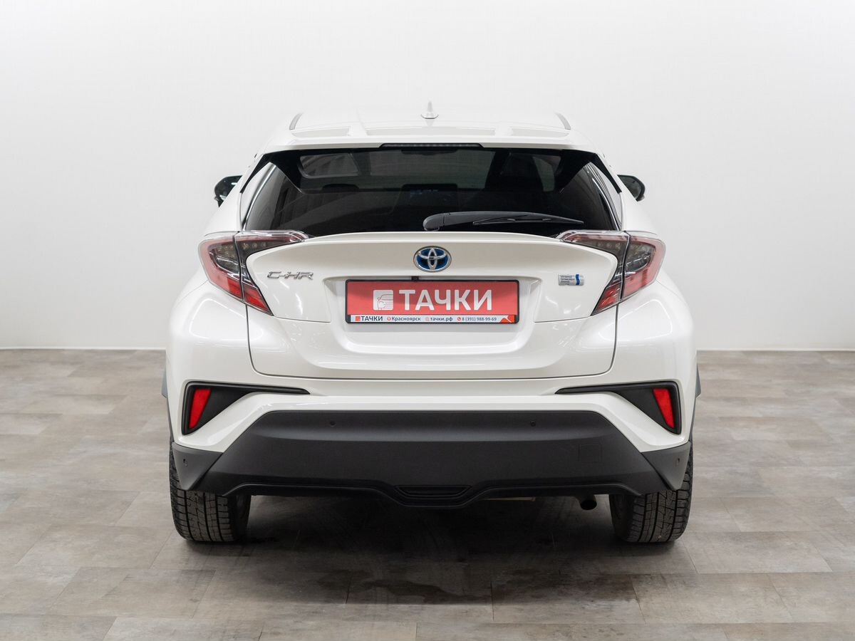 Toyota C-HR 2018 - фото автомобиля