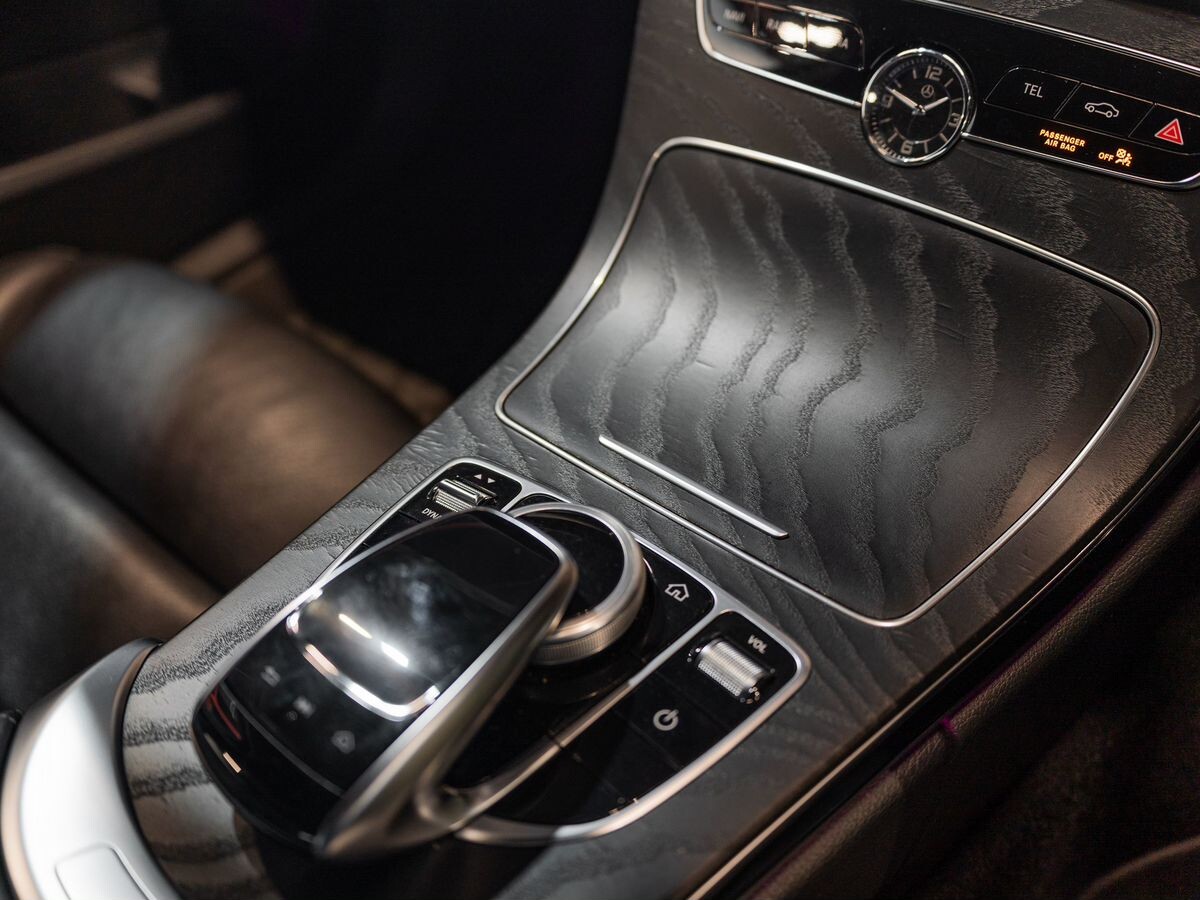 Mercedes-Benz C-Класс 2019 - фото автомобиля