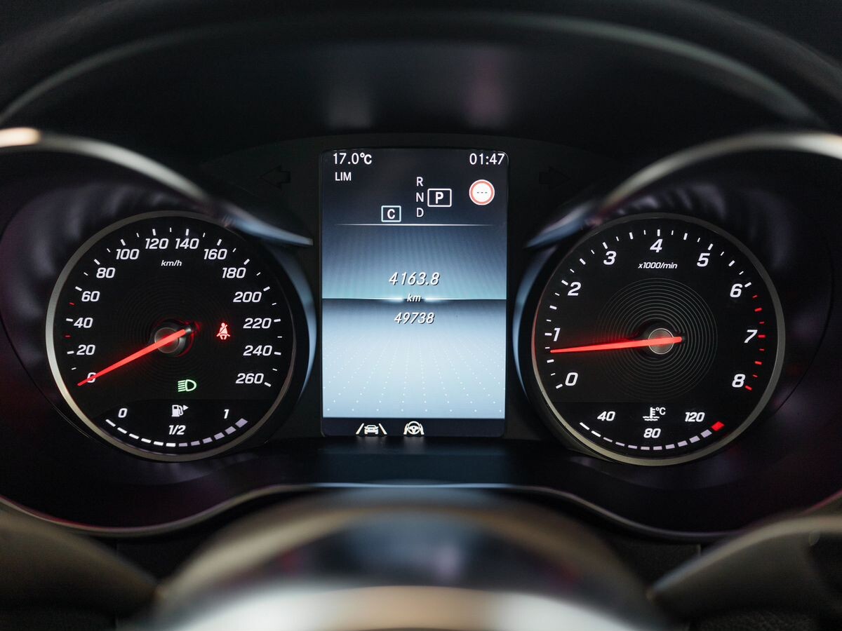 Mercedes-Benz C-Класс 2019 - фото автомобиля