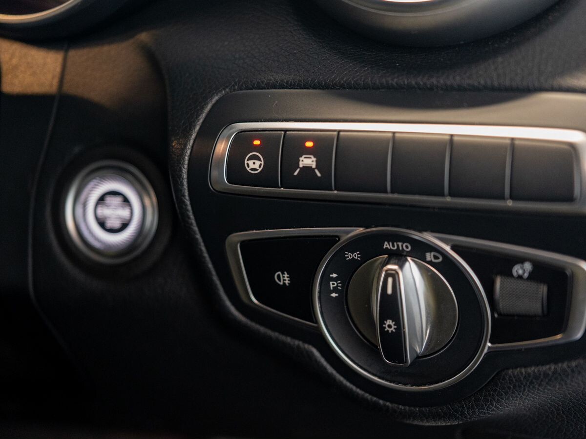 Mercedes-Benz C-Класс 2019 - фото автомобиля