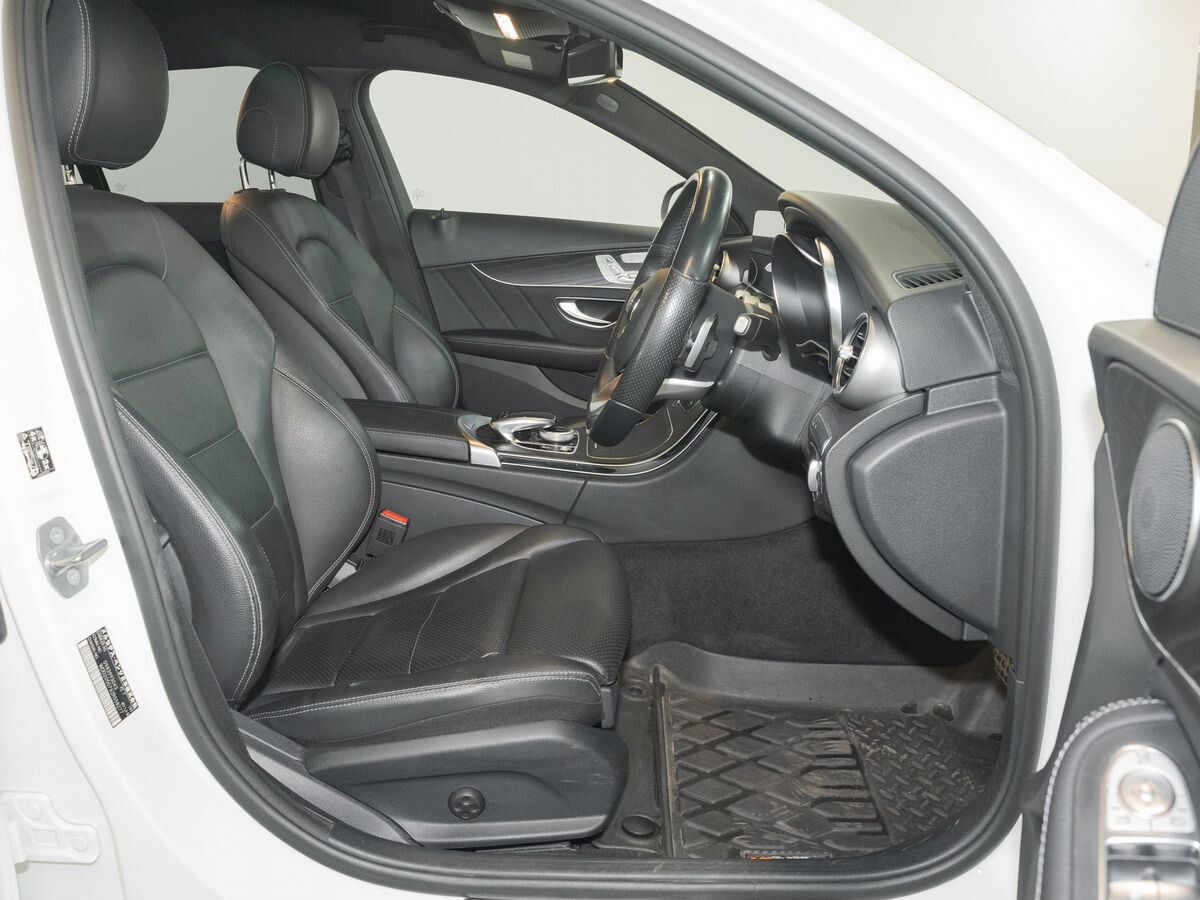 Mercedes-Benz C-Класс 2019 - фото автомобиля