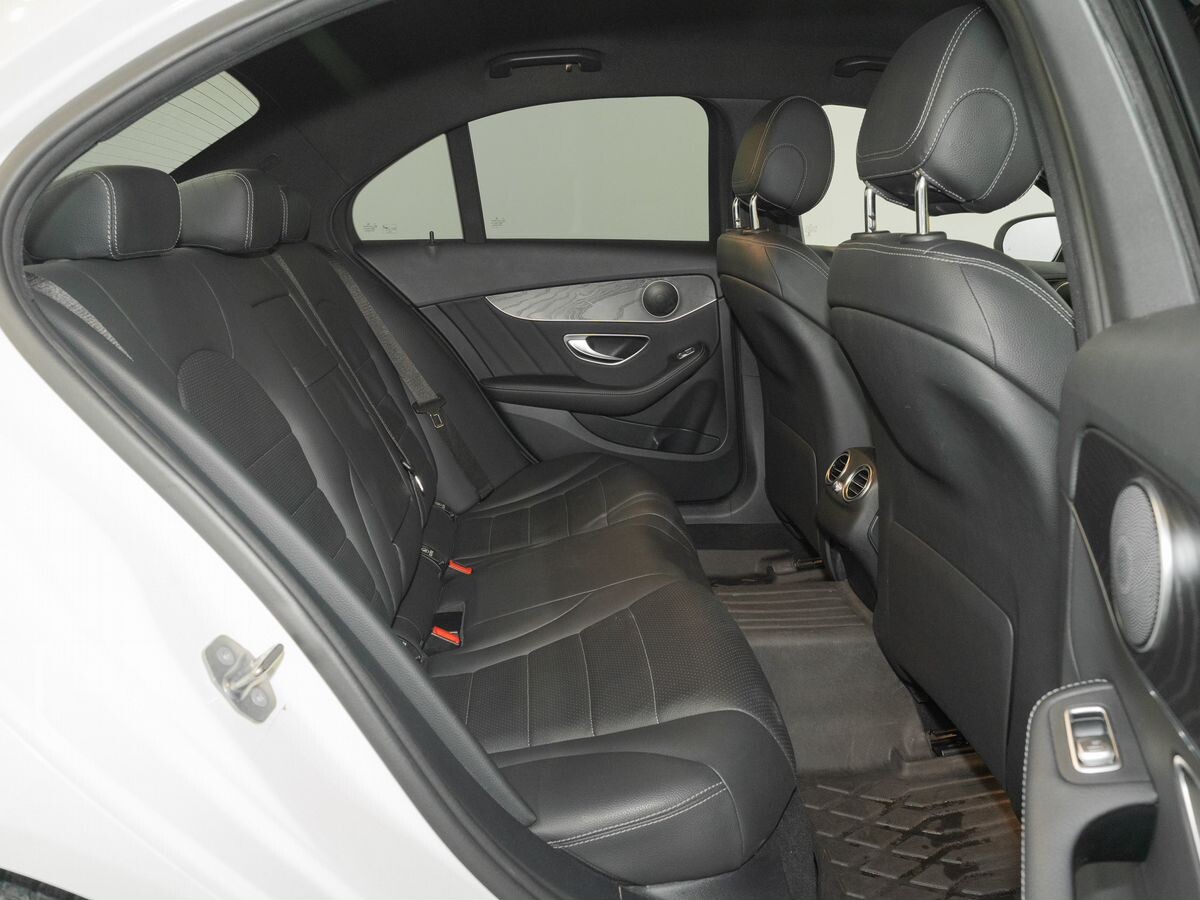 Mercedes-Benz C-Класс 2019 - фото автомобиля