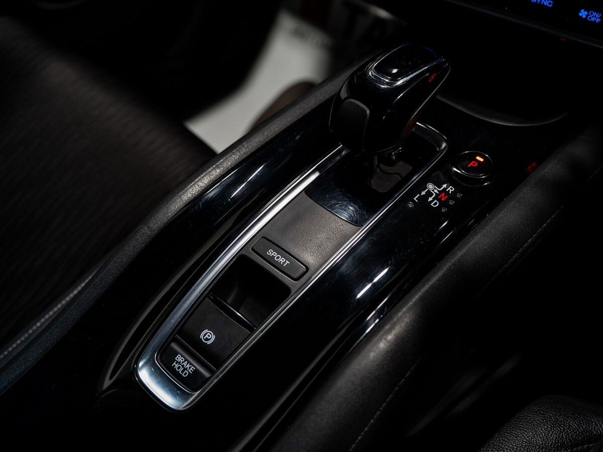 Honda Vezel 2018 - фото автомобиля