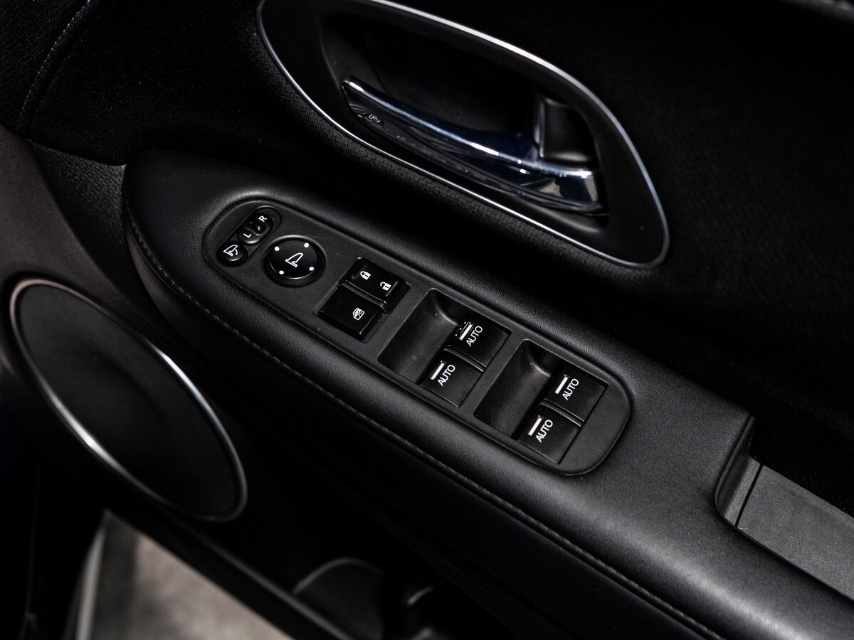 Honda Vezel 2018 - фото автомобиля