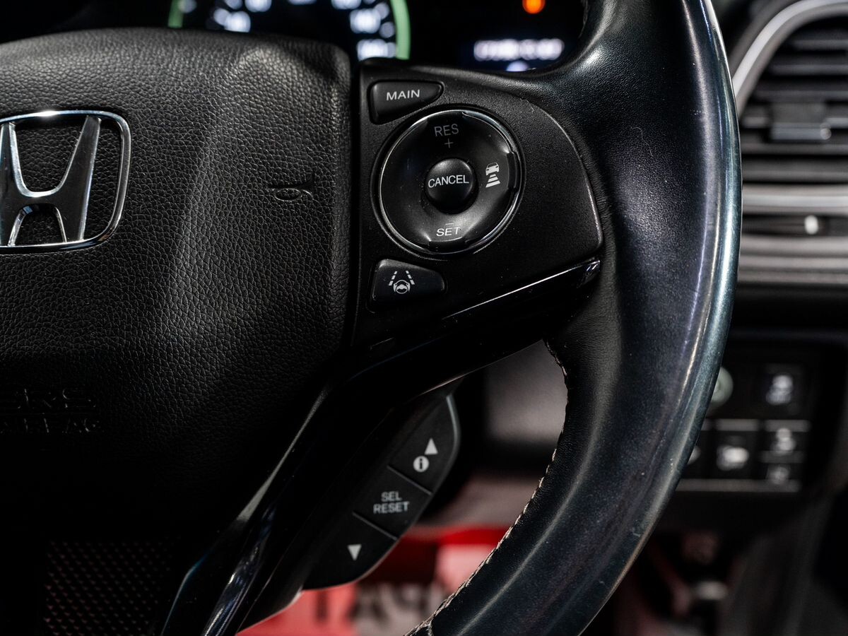 Honda Vezel 2018 - фото автомобиля