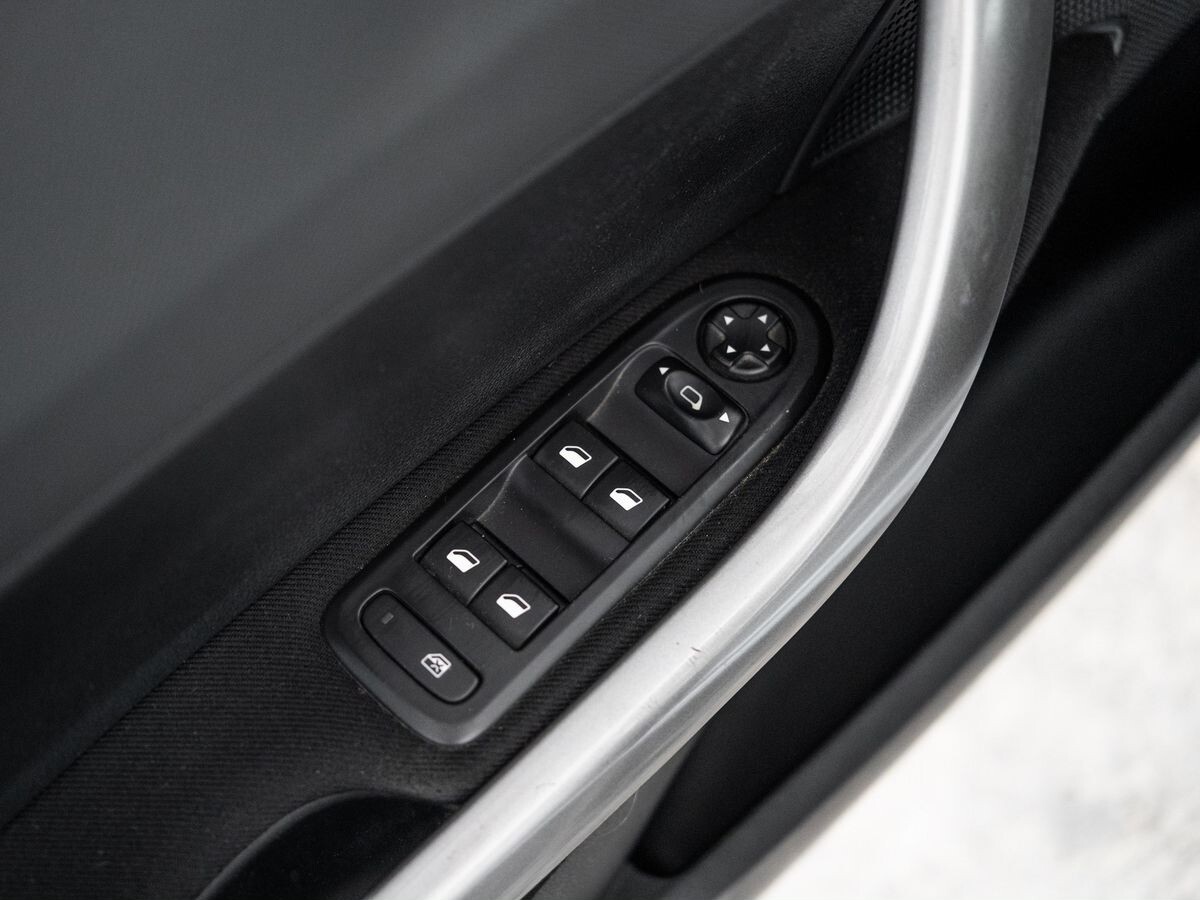 Peugeot 408 2013 - фото автомобиля