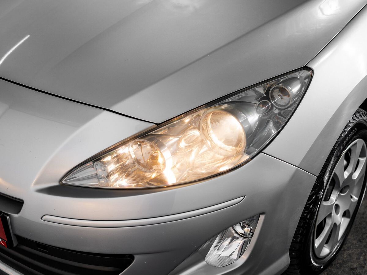 Peugeot 408 2013 - фото автомобиля