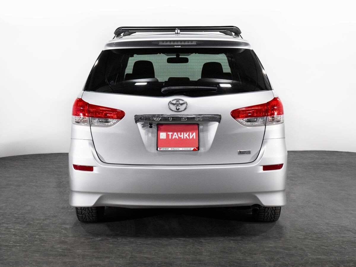 Toyota Wish 2009 - фото автомобиля