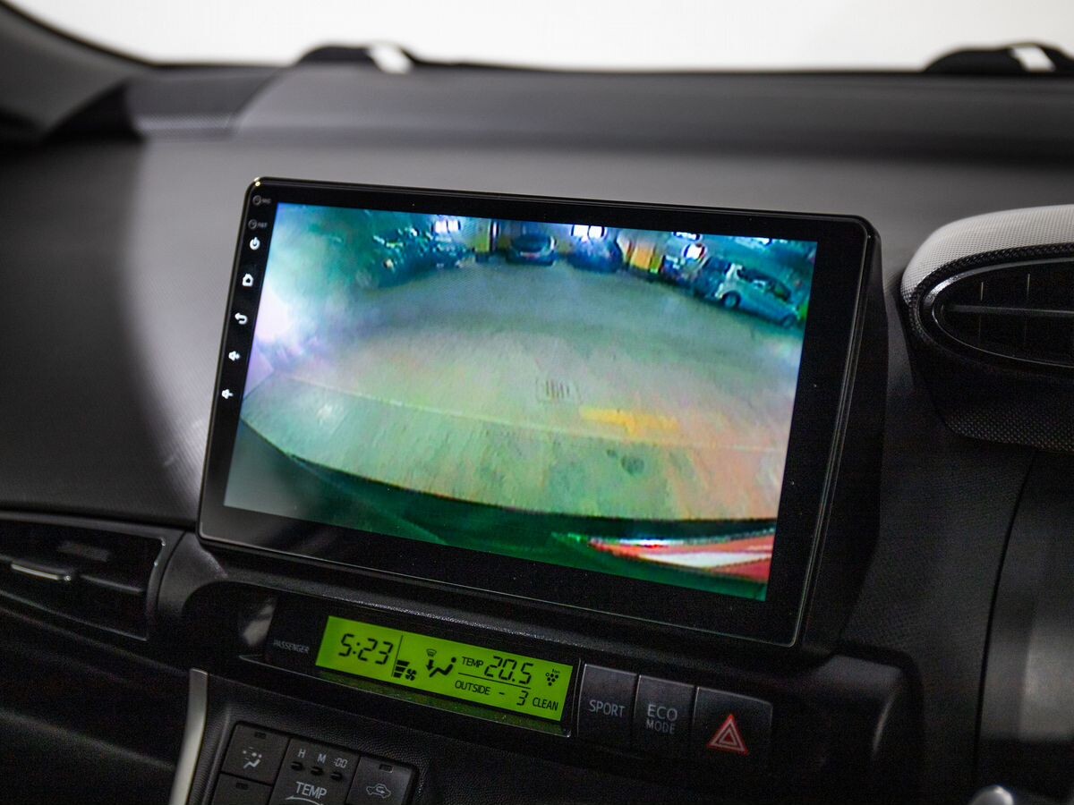 Toyota Wish 2010 - фото автомобиля