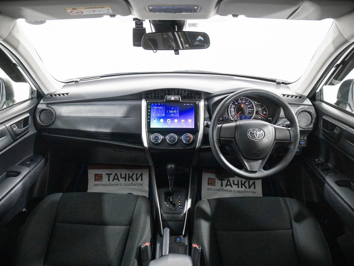 Toyota Corolla 2019 - фото автомобиля