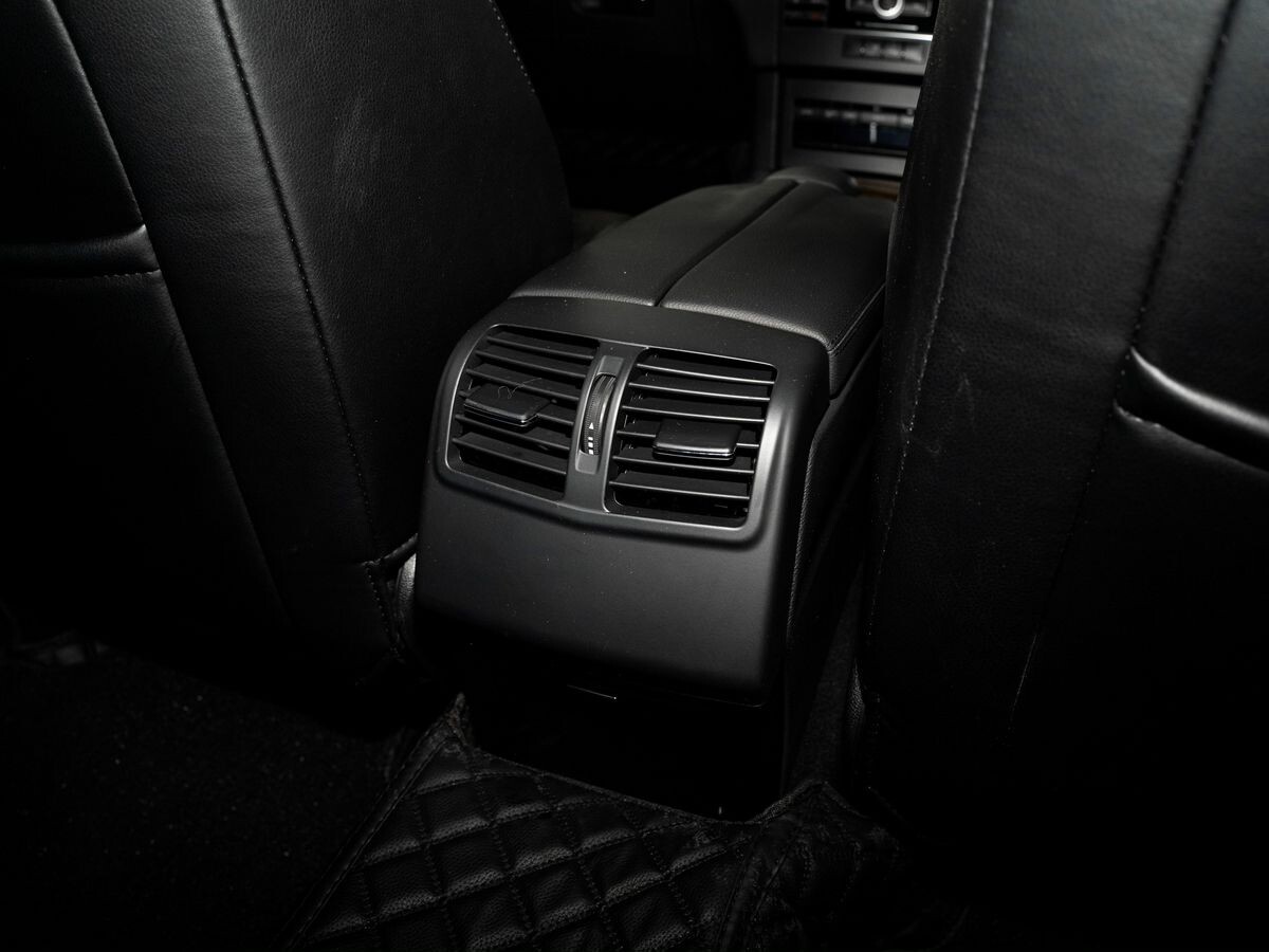 Mercedes-Benz E-Класс 2011 - фото автомобиля