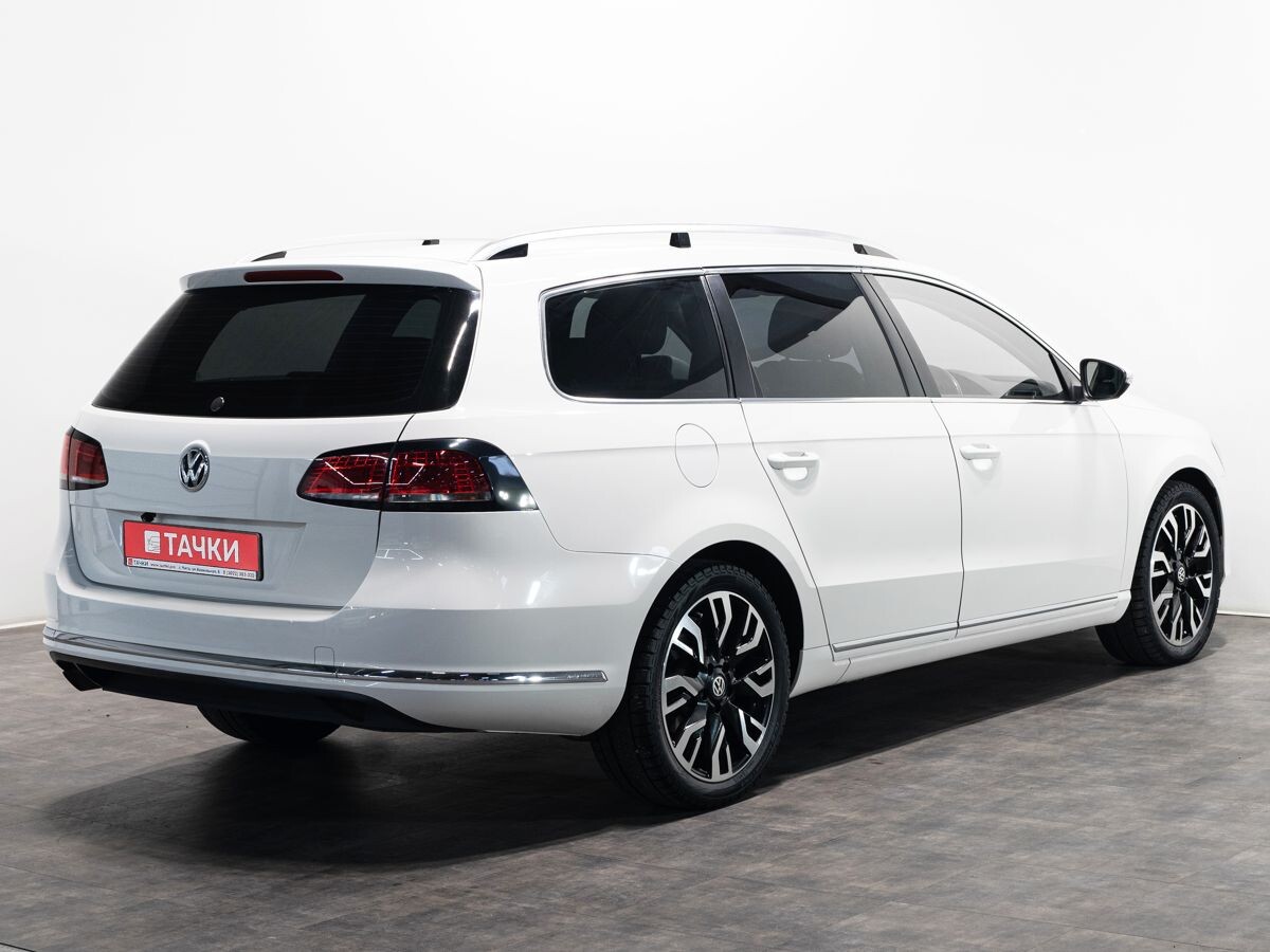 Volkswagen Passat 2012 - фото автомобиля