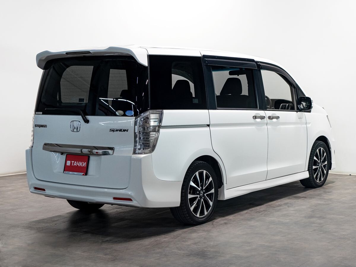Honda Stepwgn 2014 - фото автомобиля