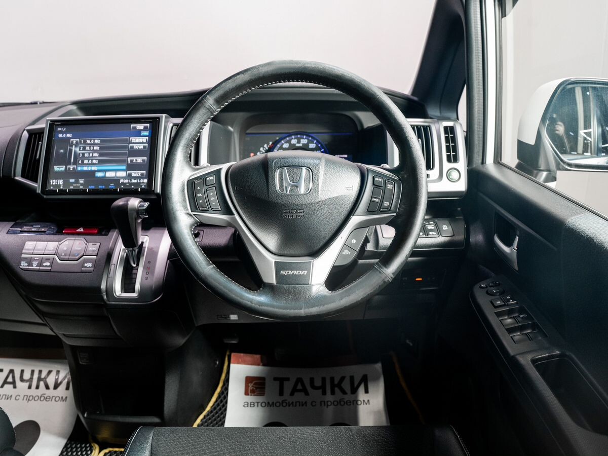 Honda Stepwgn 2014 - фото автомобиля