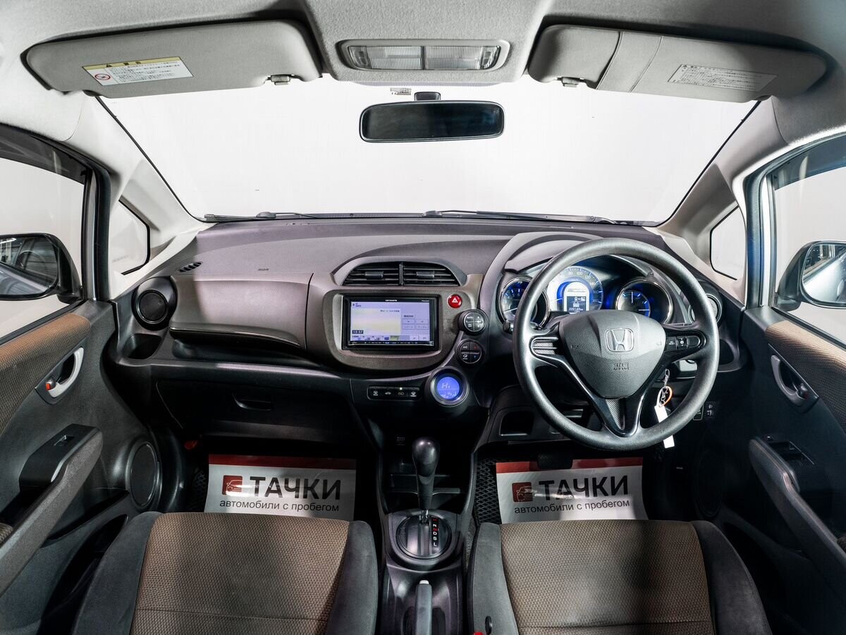Honda Fit Shuttle 2012 - фото автомобиля