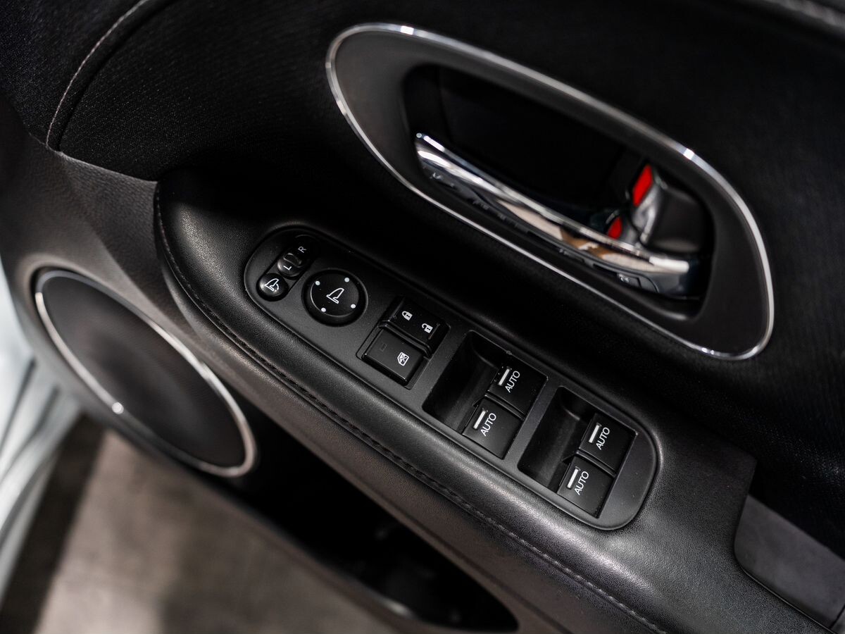 Honda Vezel 2014 - фото автомобиля