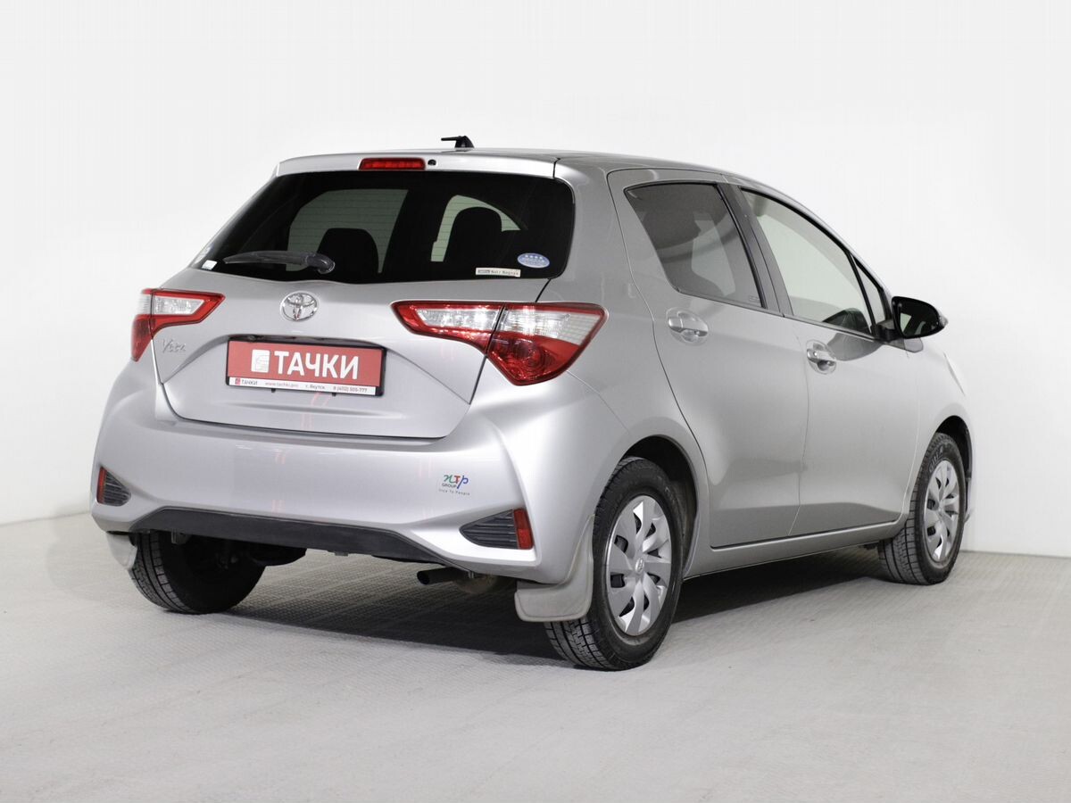 Toyota Vitz 2018 - фото автомобиля