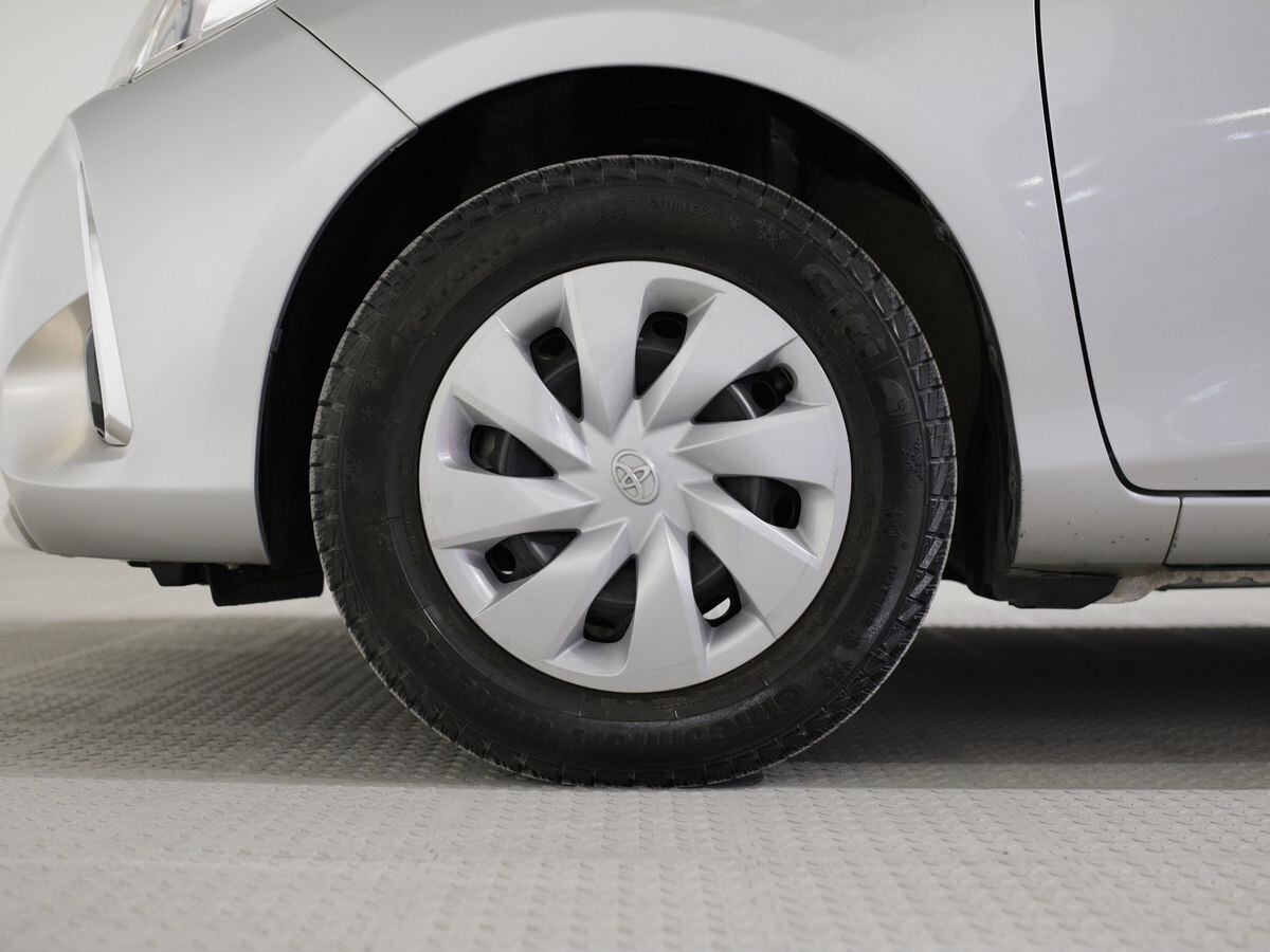 Toyota Vitz 2018 - фото автомобиля