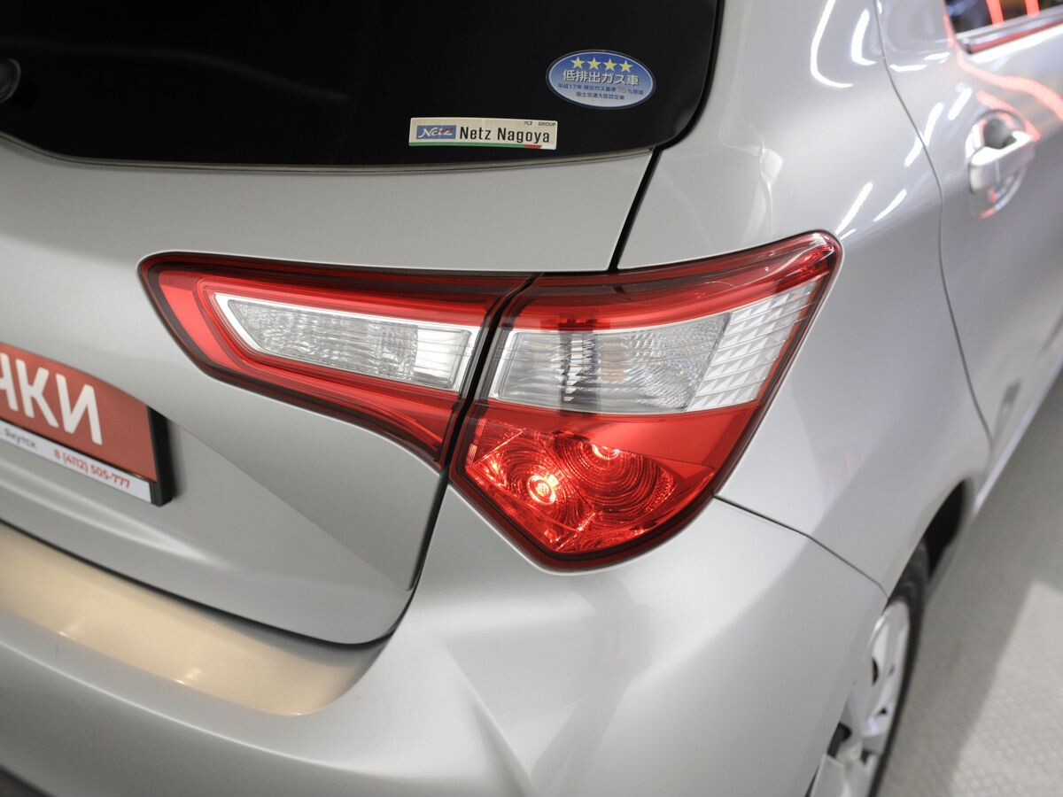 Toyota Vitz 2018 - фото автомобиля