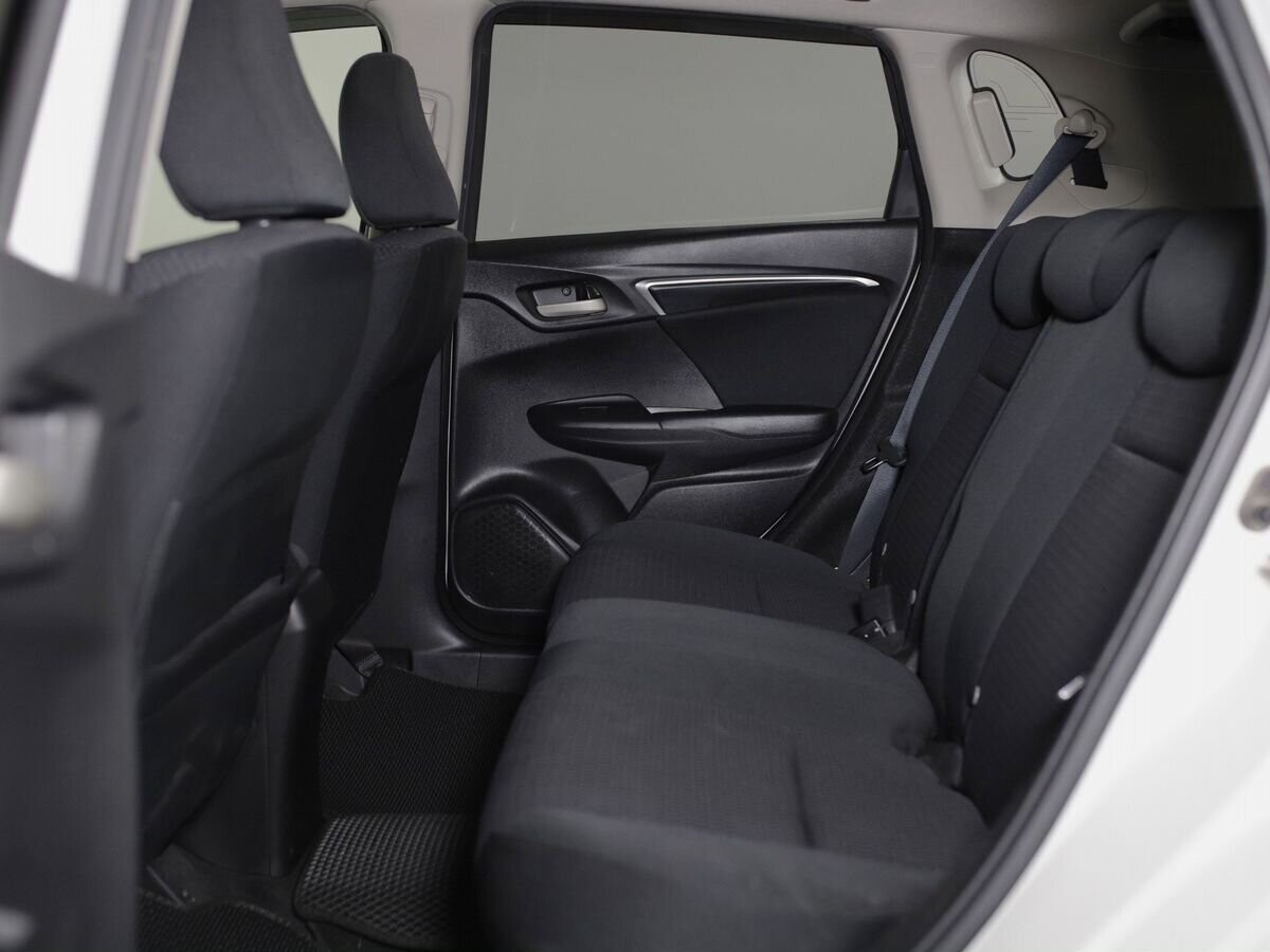 Honda Fit 2018 - фото автомобиля