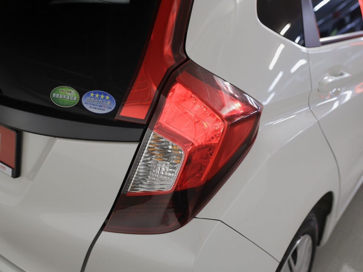 Honda Fit 2018 - фото автомобиля