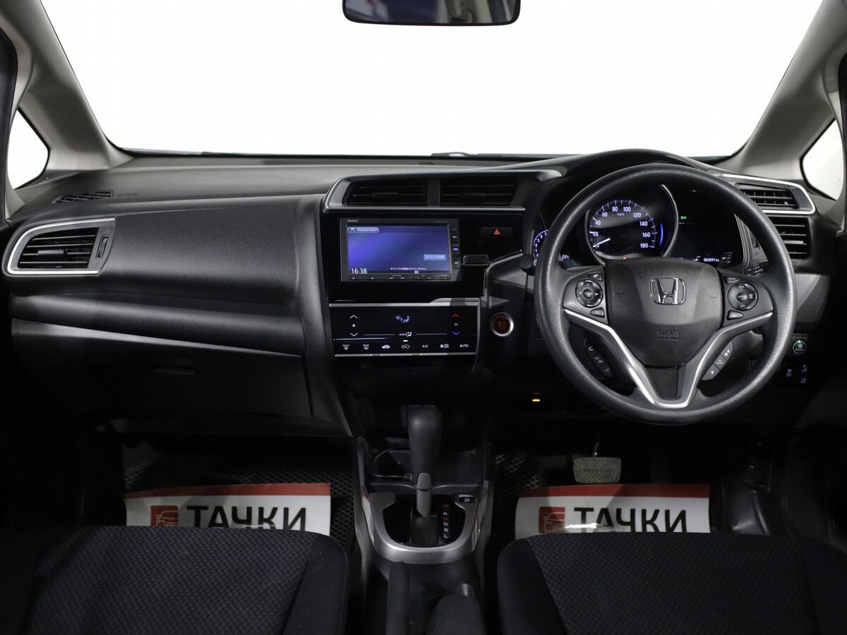 Honda Fit 2018 - фото автомобиля