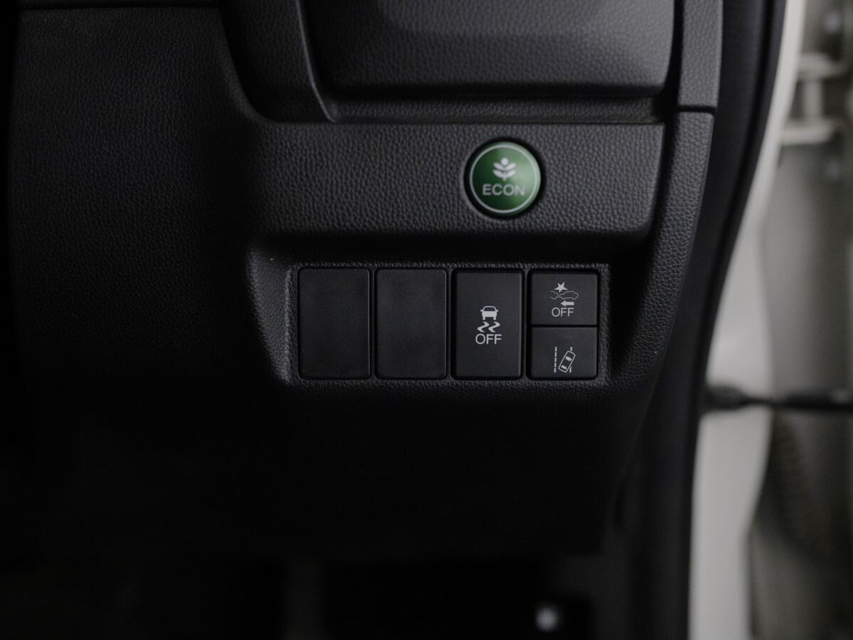 Honda Fit 2018 - фото автомобиля