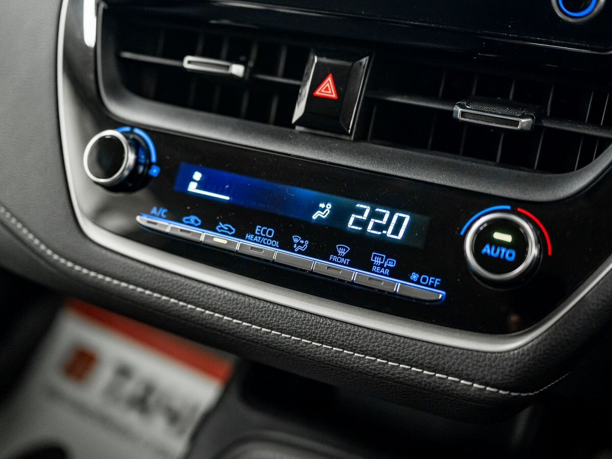 Toyota Corolla 2019 - фото автомобиля