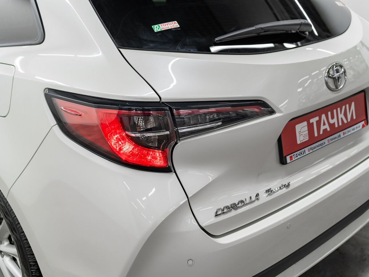 Toyota Corolla 2019 - фото автомобиля