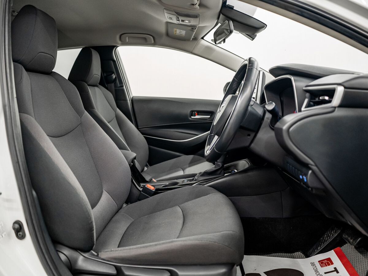 Toyota Corolla 2019 - фото автомобиля