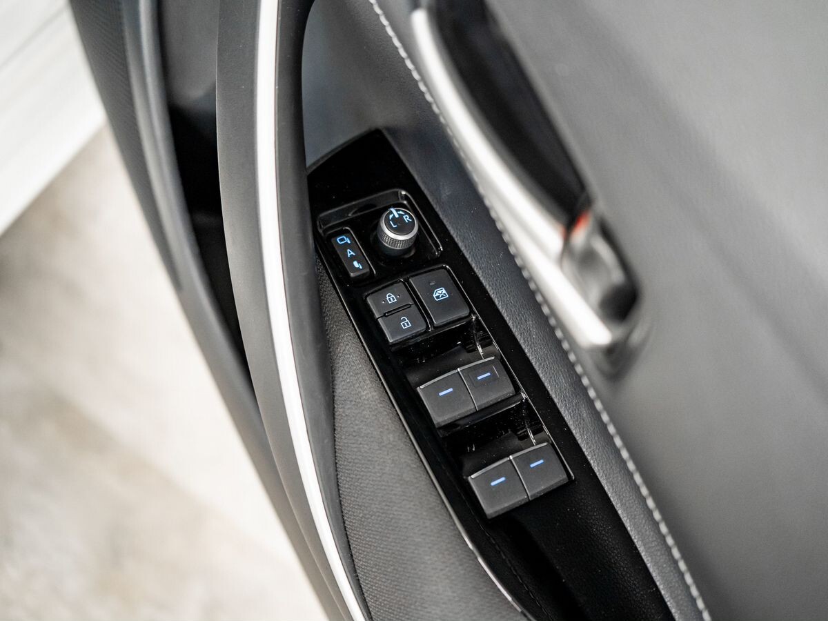 Toyota Corolla 2019 - фото автомобиля