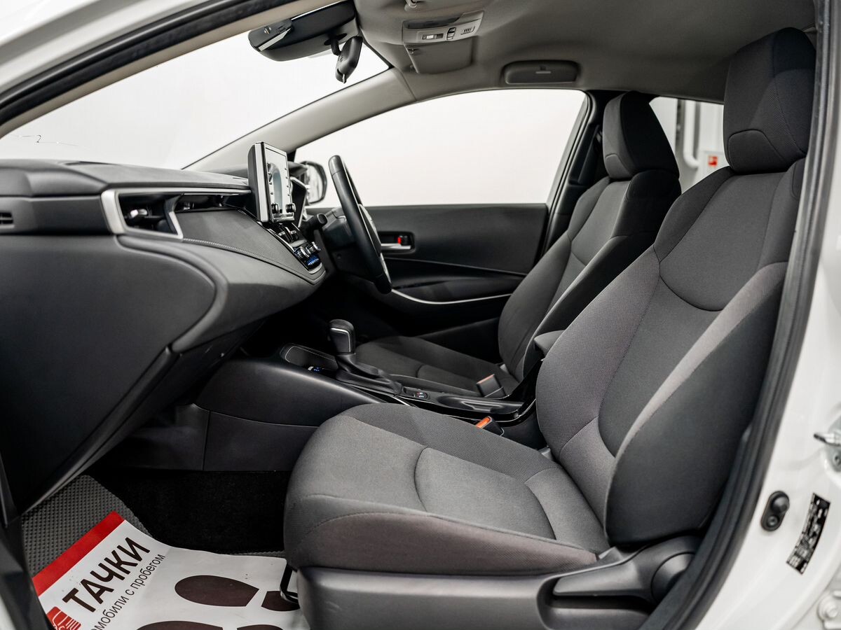 Toyota Corolla 2019 - фото автомобиля