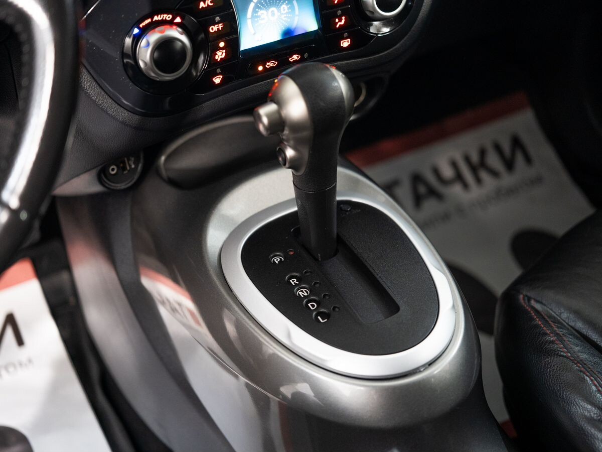 Nissan Juke 2012 - фото автомобиля