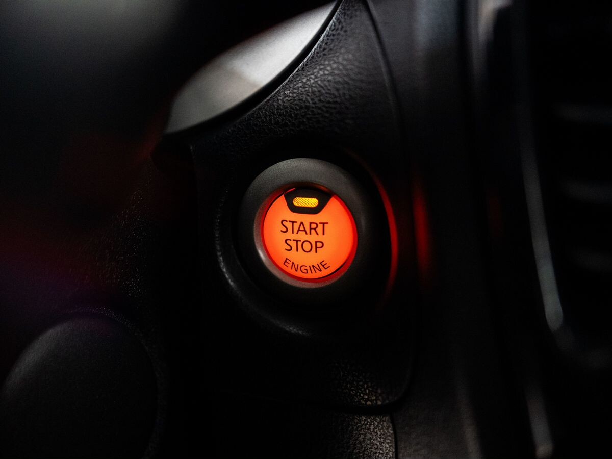 Nissan Juke 2012 - фото автомобиля