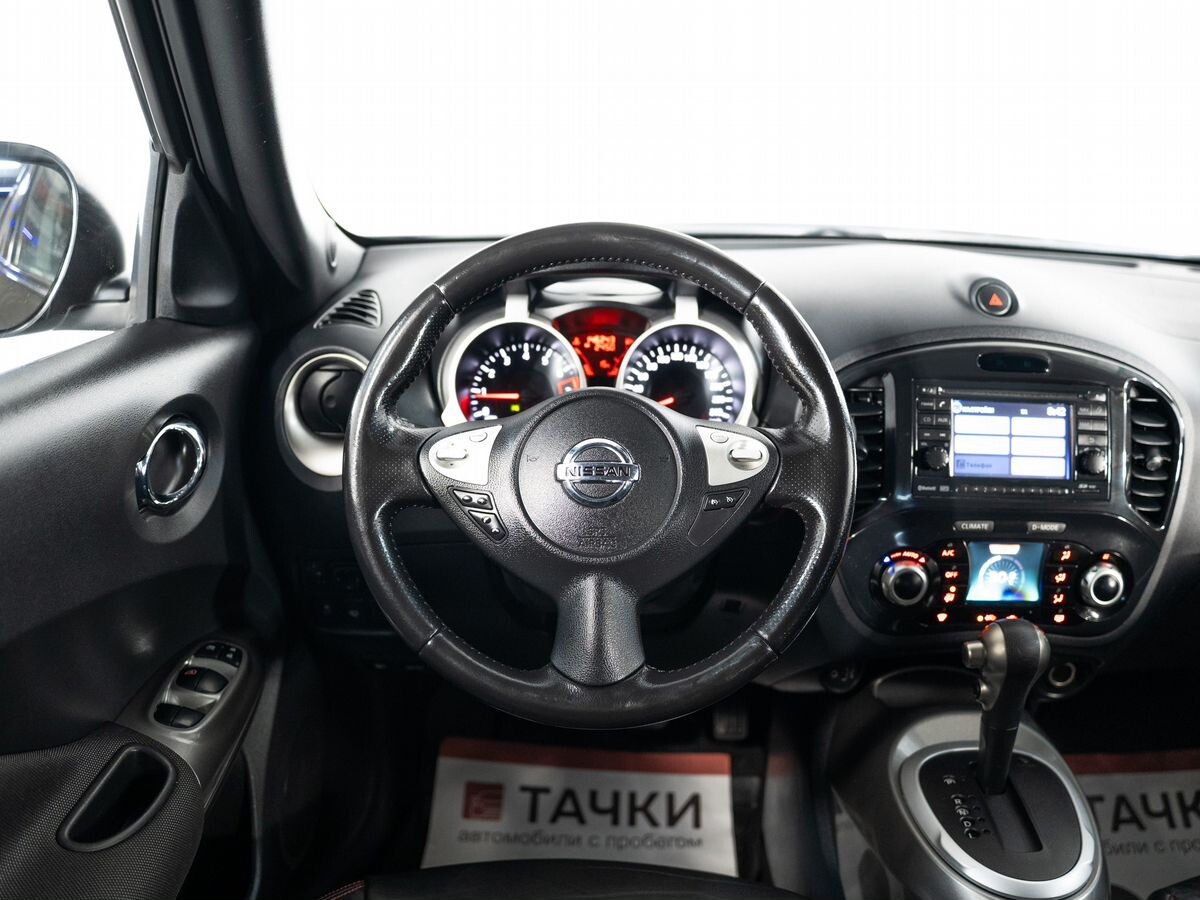 Nissan Juke 2012 - фото автомобиля