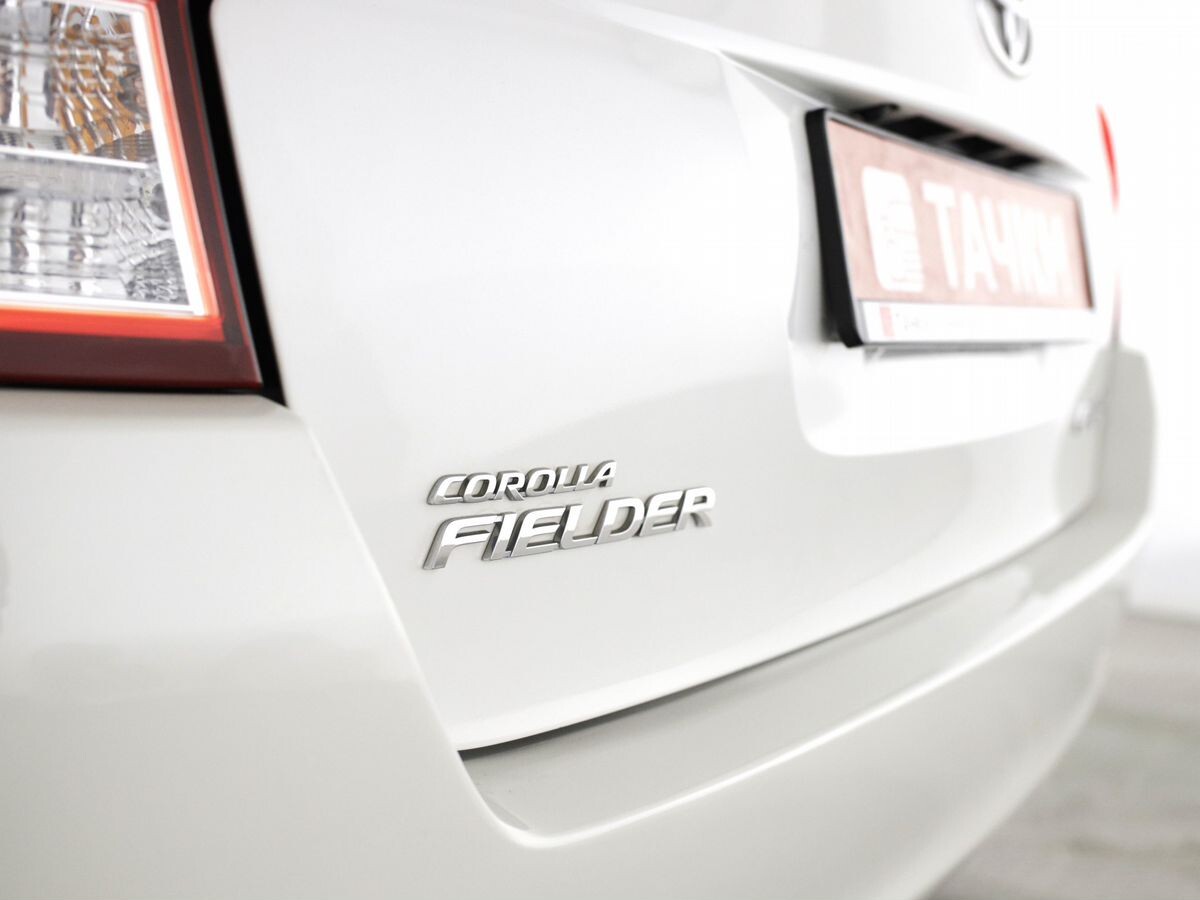 Toyota Corolla 2013 - фото автомобиля