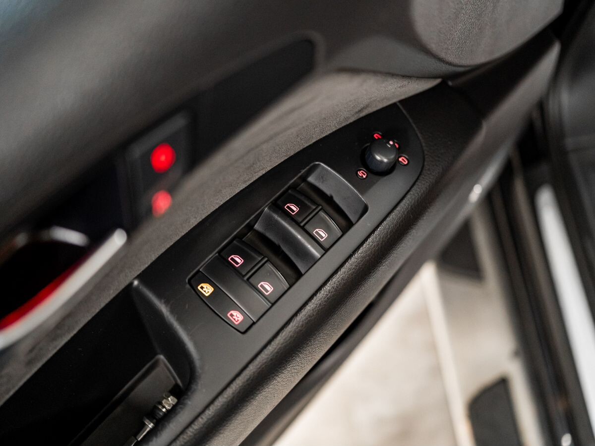 Audi Q7 2008 - фото автомобиля