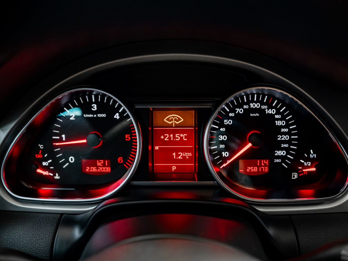 Audi Q7 2008 - фото автомобиля