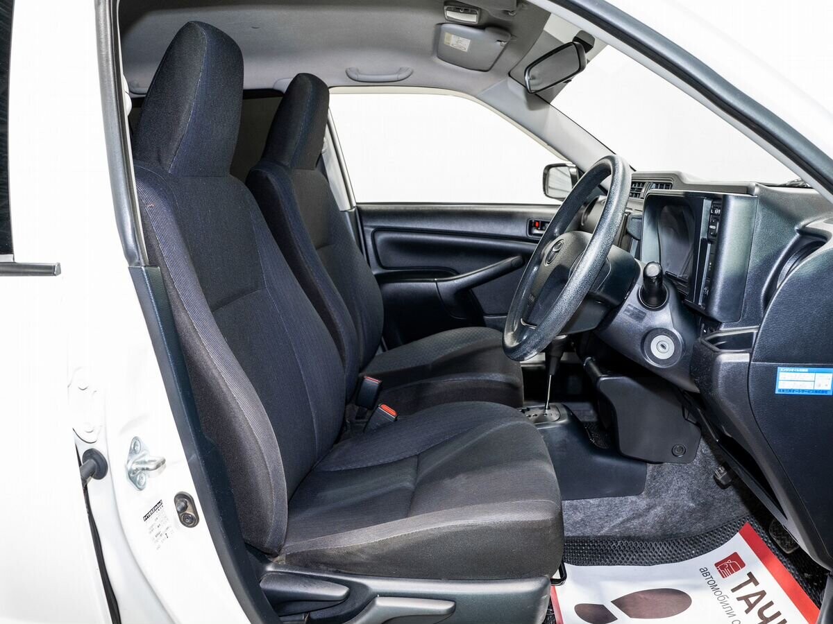 Toyota Probox 2015 - фото автомобиля