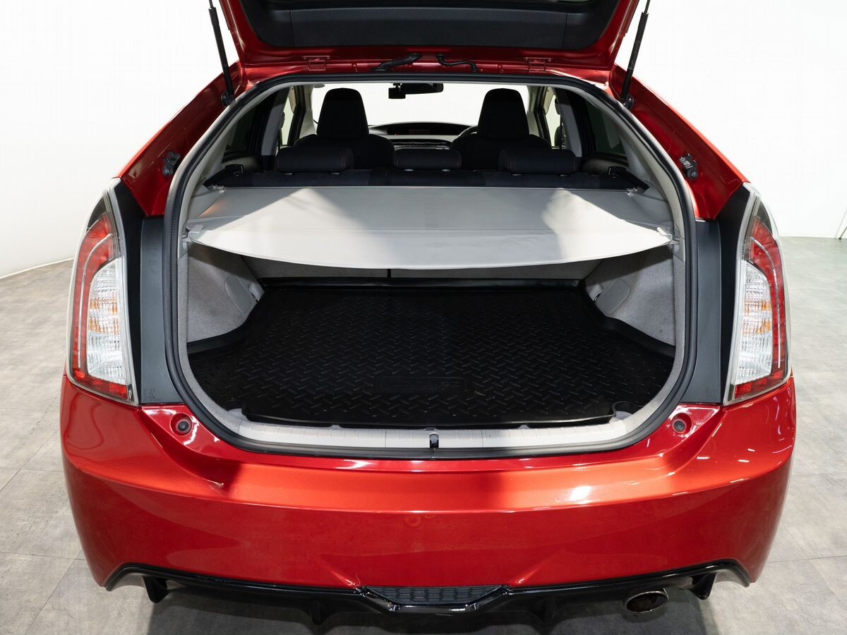 Toyota Prius 2014 - фото автомобиля