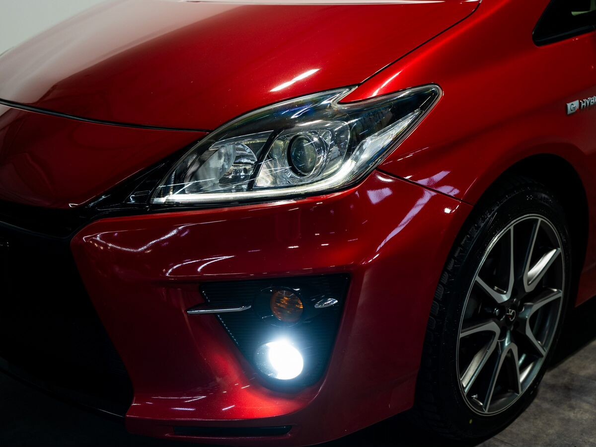 Toyota Prius 2014 - фото автомобиля