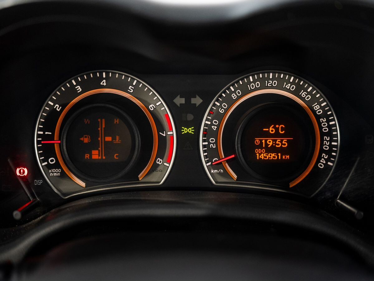 Toyota Corolla 2011 - фото автомобиля