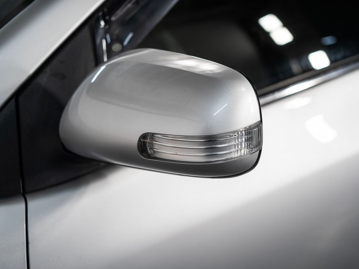 Toyota Corolla 2011 - фото автомобиля