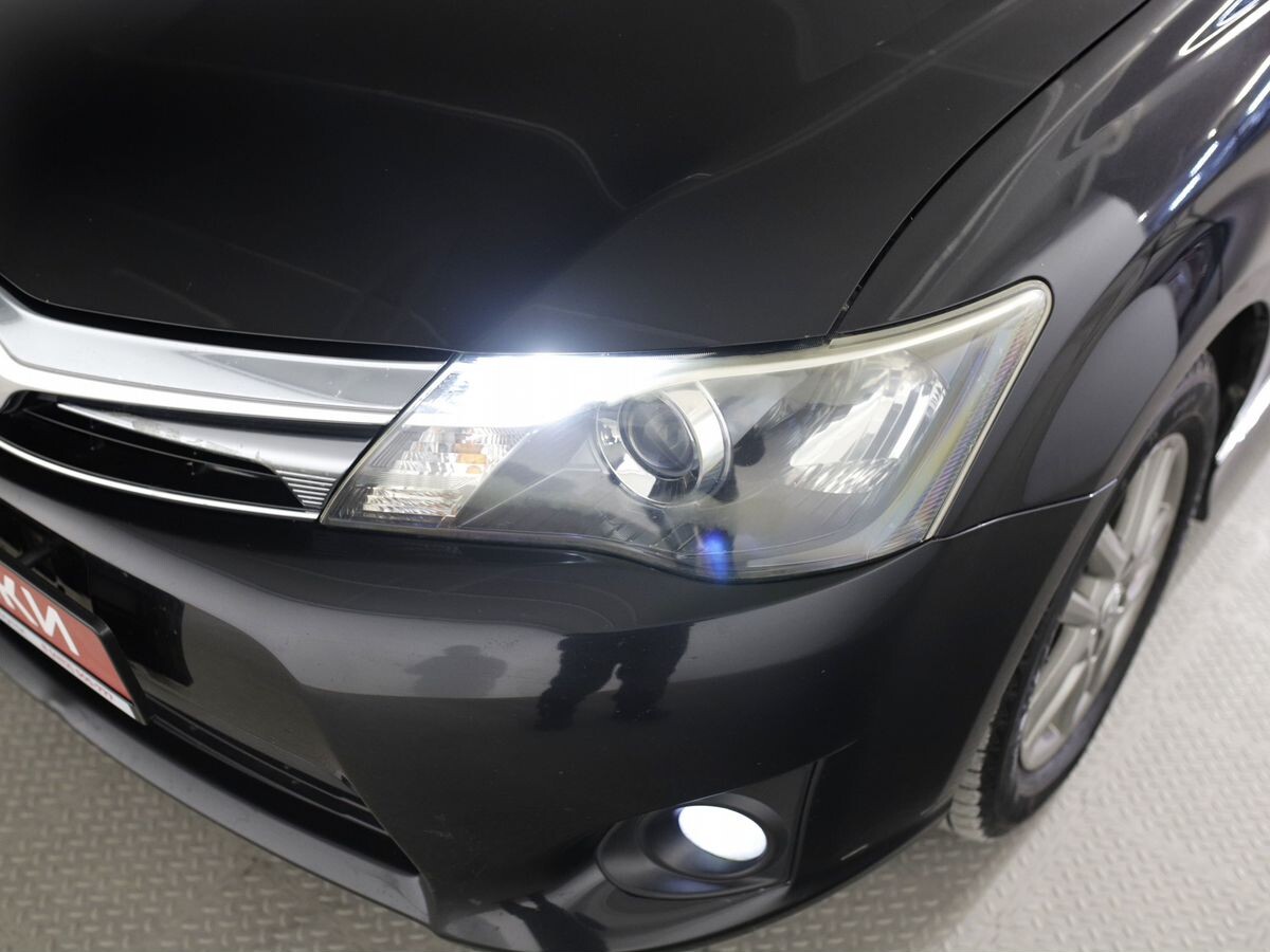 Toyota Corolla 2014 - фото автомобиля